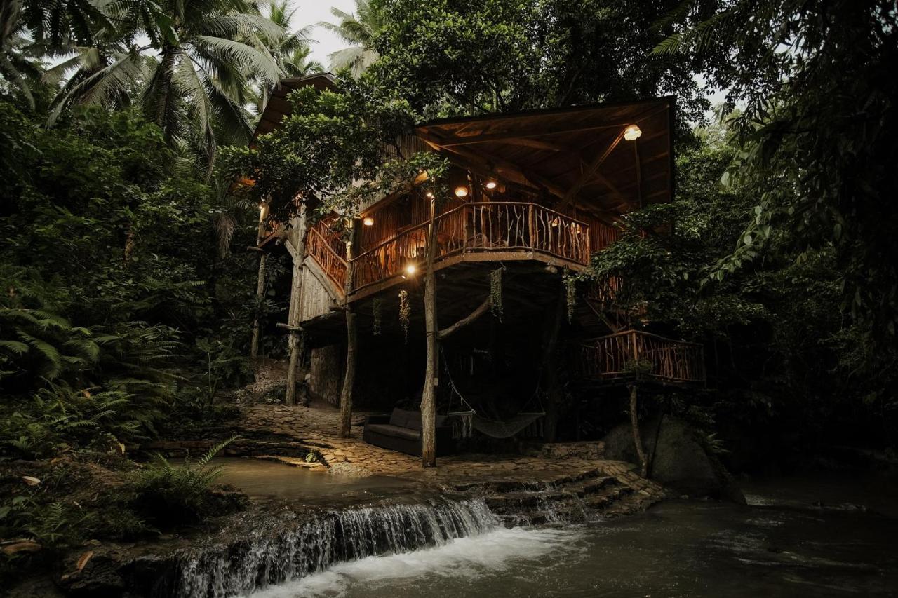 Balamban Treehouse De Valentine 빌라 외부 사진